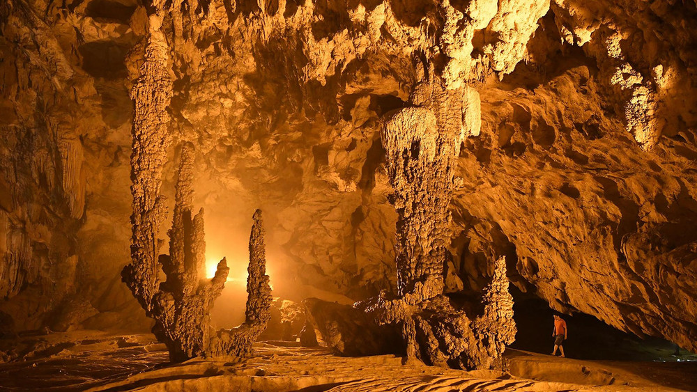 Cao Bang Waterfall 3D2N